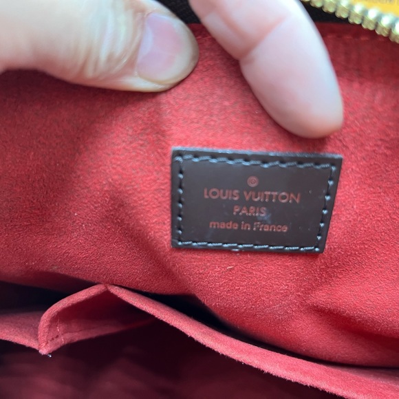 Luis Vuitton Damier Ebene Trevi PM - Picture 12 of 12